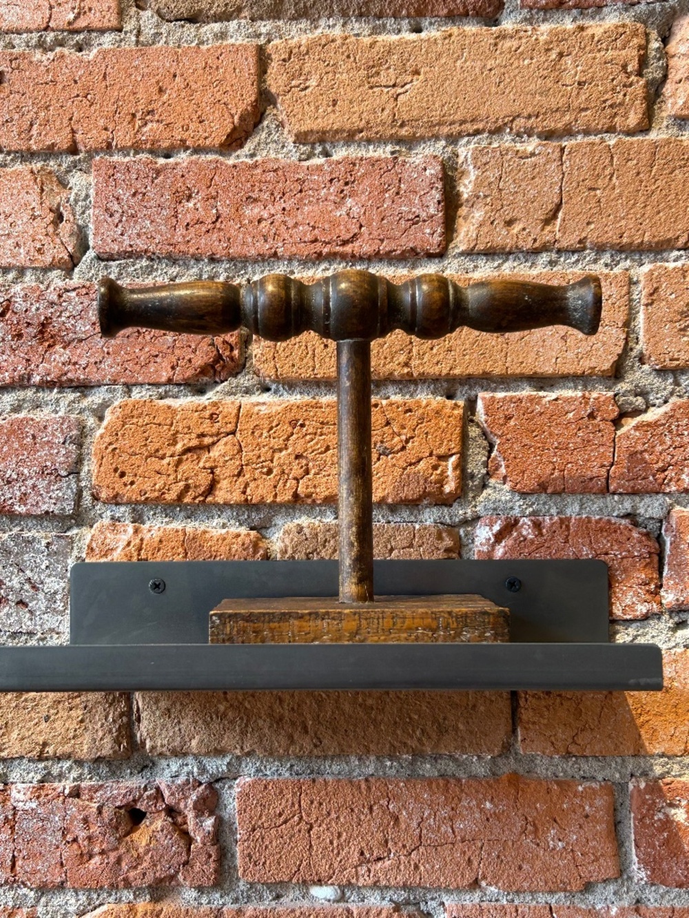Park Hill wooden jewelry display